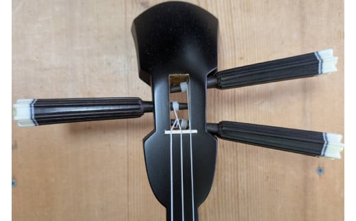 「三線工房ダイキ」チュン材黒　ツヤなし蛇皮二重張り三線セット｜三線 沖縄 楽器 音楽 日本 セット 三線工房 沖縄三線 おきなわ 送料無料 豊見城市(CU003)