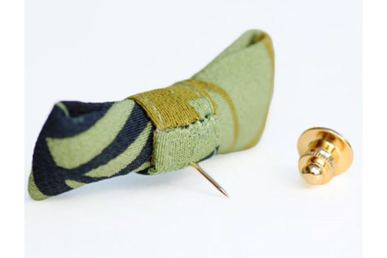 AT012　haberu ピンブローチ KIKKOU／PIN BROOCH