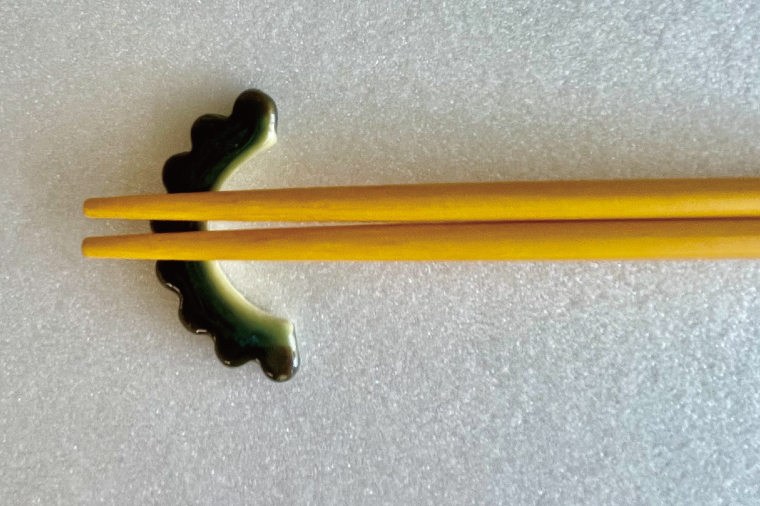 ゴーヤーの箸置き（ハーフ）2個セット｜やちむん 箸置き 箸 はし ゴーヤー 2個 セット 沖縄 沖縄県 豊見城市 送料無料（DD002）