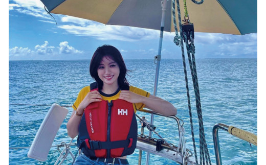 沖縄ヨット体験セーリング 2時間コース(1艇分：4名様まで可)｜沖縄 おきなわ 沖縄県 体験 体験型 海 セーリング ヨットセーリング マリンスポーツ ヨット クルージング 船 贅沢 マリンレジャー 豊見城市 人気(BS001)