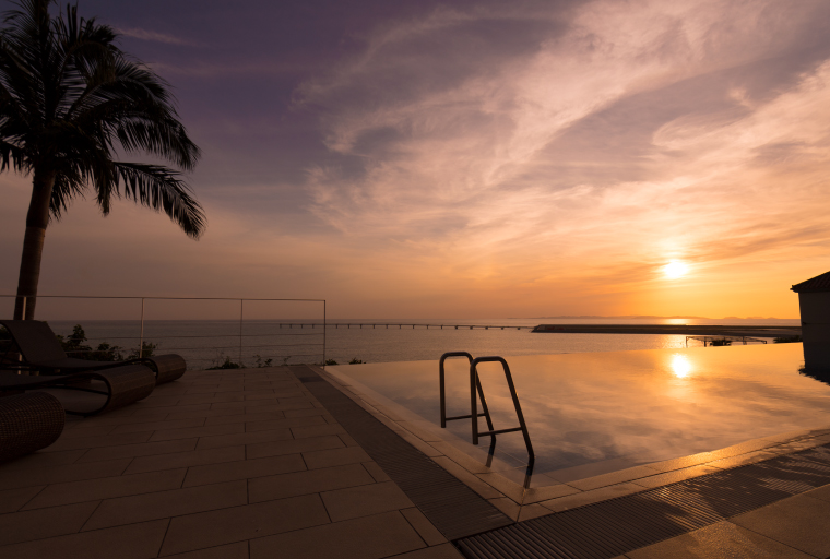 【琉球温泉 瀬長島ホテル】1泊朝食付きペアご宿泊券｜ホテル 宿泊 瀬長島ホテル 朝食付き ペア宿泊 沖縄 旅行 沖縄旅行 琉球温泉 1泊 沖縄県 豊見城市(AF001)