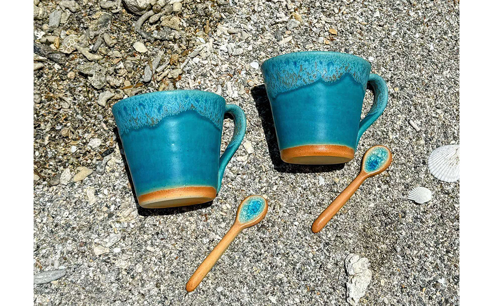 うるま陶器『ペアマグカップ（スプーン付）』