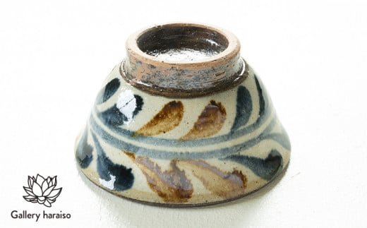 沖縄のやちむん でいご4寸マカイ（御飯茶碗）ペア【ネイビー×ブラウン】