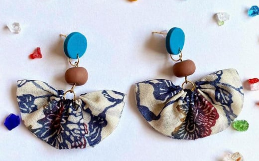 【ピアスorイヤリング】クバの葉ポリマークレイピアス