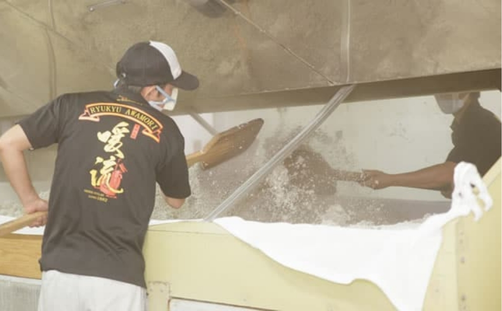 【神村酒造】阿麻和利伝説　守禮3年古酒30度　720ml