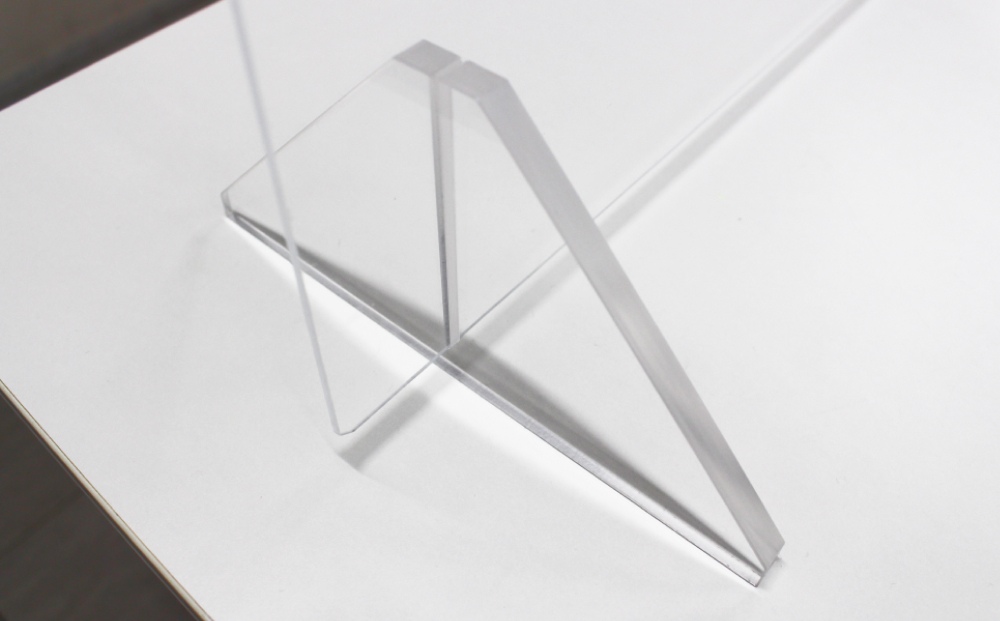 飛沫防止パーテーションパネル　窓付きタイプ