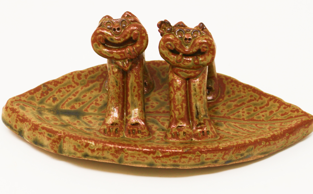 【琉球太田焼窯元】仲良しシーサー＜木の葉＞