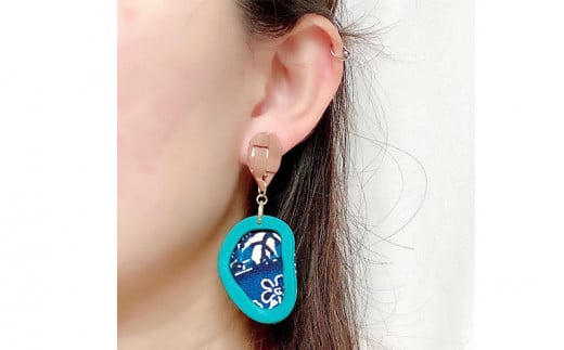【ピアスorイヤリング】海風（ウミカジ）ポリマークレイピアス