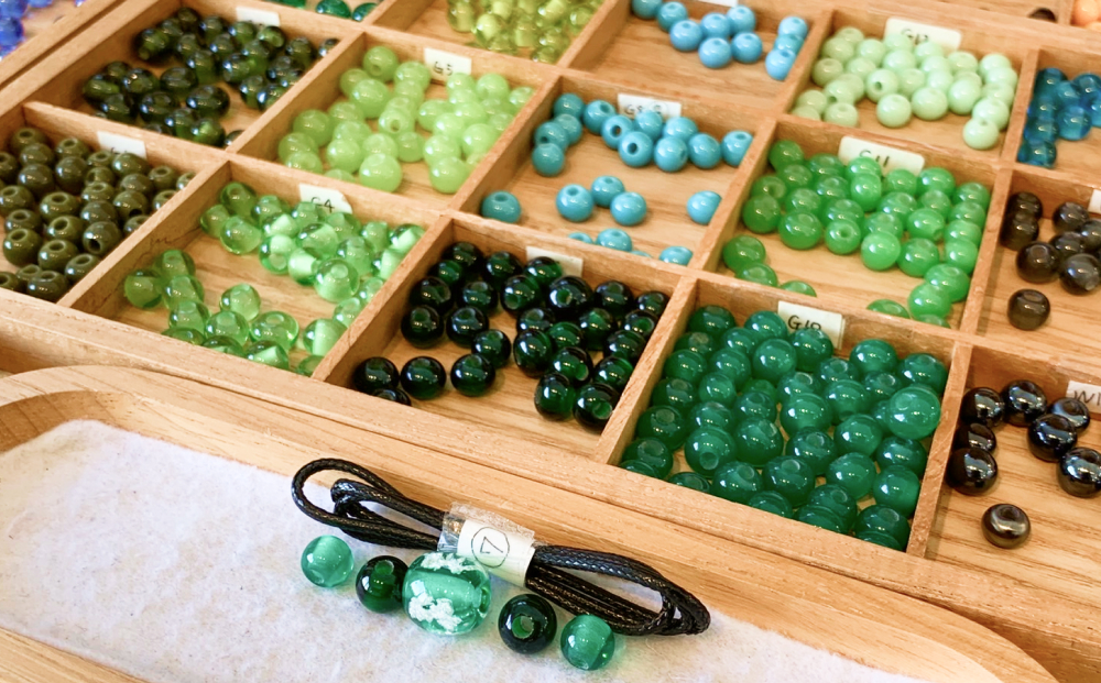 浜比嘉島の思い出に・・・マース（塩）入りとんぼ玉作り体験【1名様】