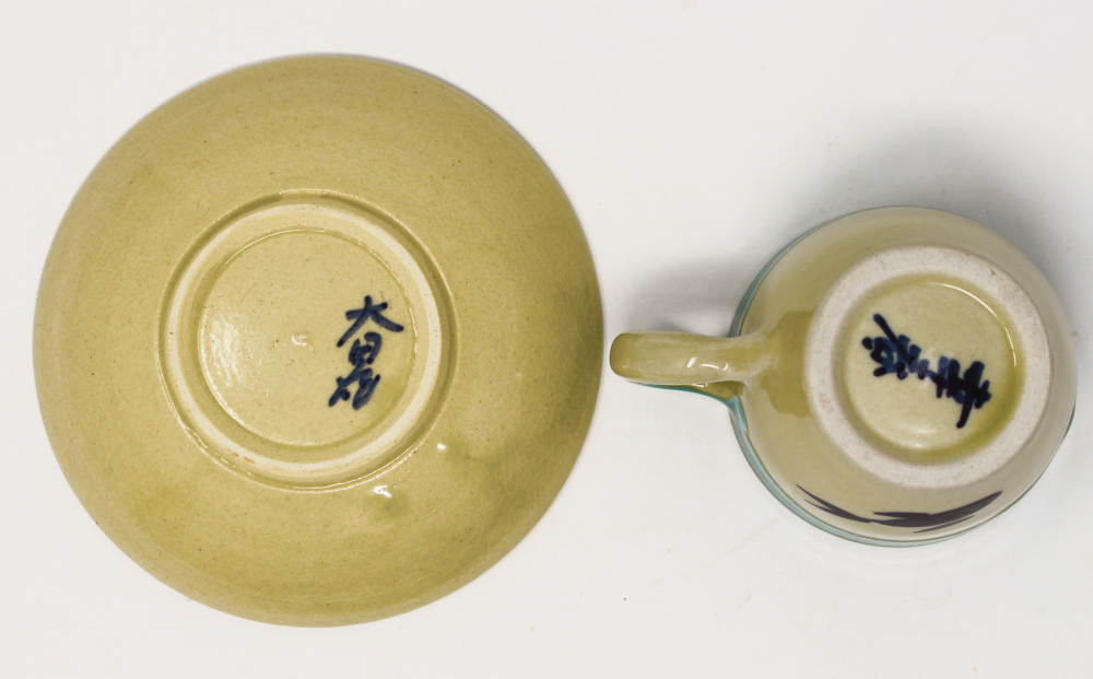 【琉球太田焼窯元】魚紋カップ＆ソーサー＜1客＞