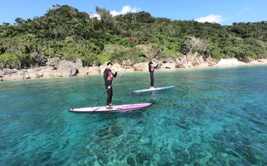 浜比嘉島の断崖絶壁＆シークレットビーチ上陸SUPツアー！【2名様】