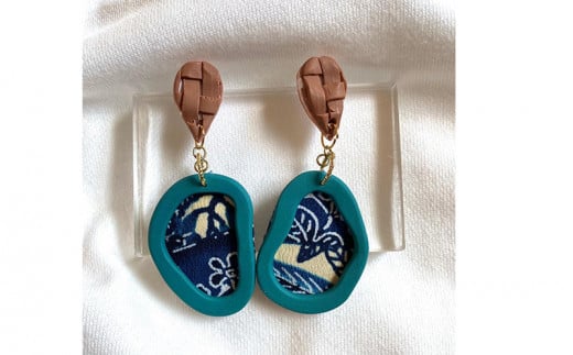 【ピアスorイヤリング】海風（ウミカジ）ポリマークレイピアス