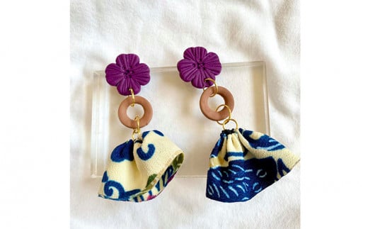 【ピアスorイヤリング】花ごころポリマークレイピアス