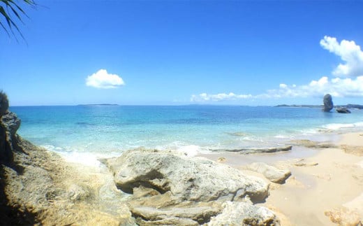 神様を感じる島「浜比嘉島」でスノーケリング（1名様）
