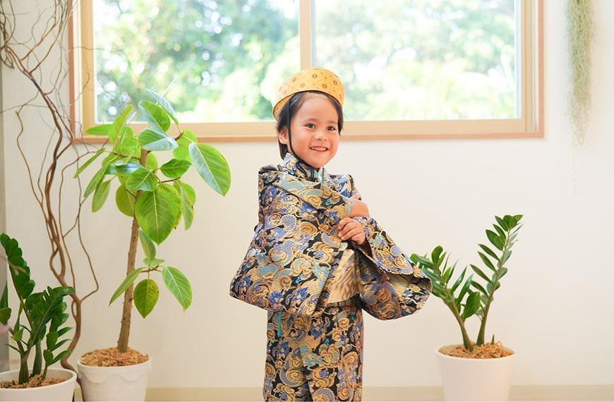 沖縄の正装【キッズ琉装体験】宮古島での旅の思い出に。（お子様１名分）