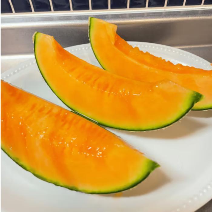 【とみお農園｜農家直送】宮古島産 赤肉メロン 2玉（1玉2kg以上・糖度14度以上）2026年春発送（TN04）