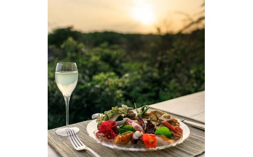 DH001　宮古島　海の見える丘のレストラン『ゆさらび』　ディナー電子チケット(1名様分）｜沖縄 宮古島  おすすめ  母の日 父の日 ギフト クリスマス