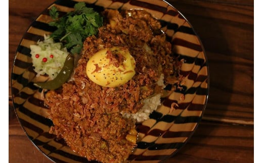 MOSESU CURRYの島カレーシリーズ　島らっきょうとひき肉のカレー 250g×6食（FP002）