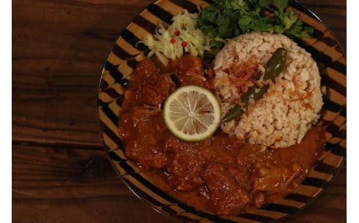 MOSESU CURRYの島カレーシリーズ　軟骨ソーキと島レモンのカレー 250g×6食（FP001）