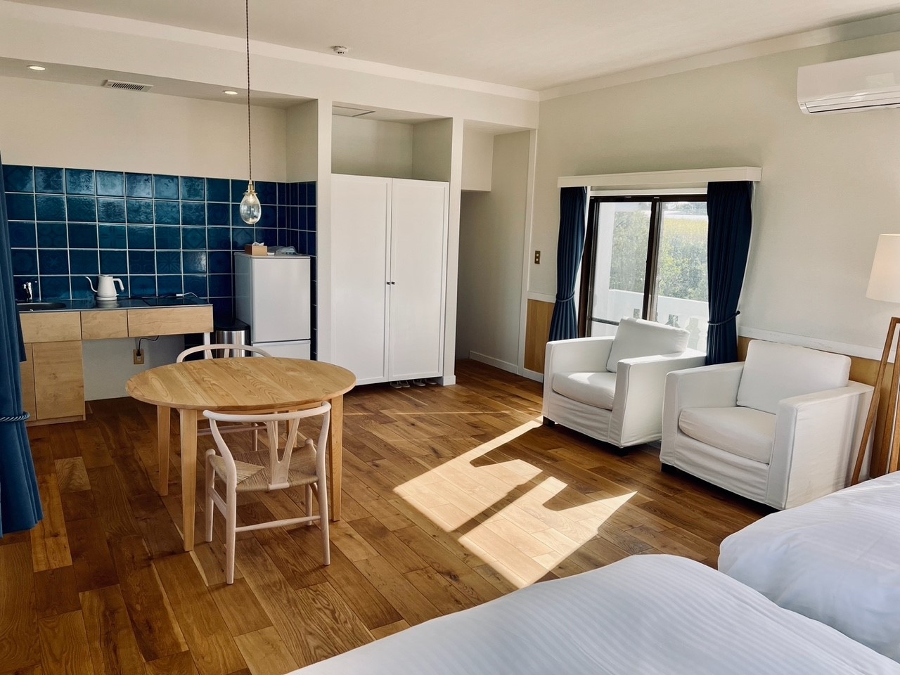 AZU001　世界30ヵ国の旅から生まれた宿『AZZURRA（アッズーラ） ペア宿泊券』（2名様2泊 素泊まり）