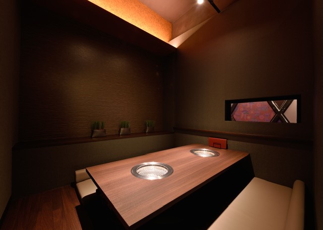 YN04　焼肉なかお宮古牛極みコースペアチケット　乾杯ドリンク付き（36000円分）　宮古島　宮古牛