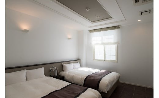 クリスタルヴィラ宮古島砂山ビーチペア宿泊券（2名1泊 素泊まり）