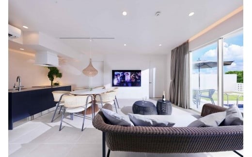 クリスタルヴィラベイサイド【Room Type A or D】ペア宿泊券（2名様1泊 素泊まり）