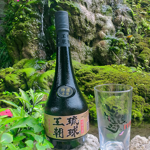 G110　多良川 琉球王朝 特選古酒/720ml(30度) グラスセット