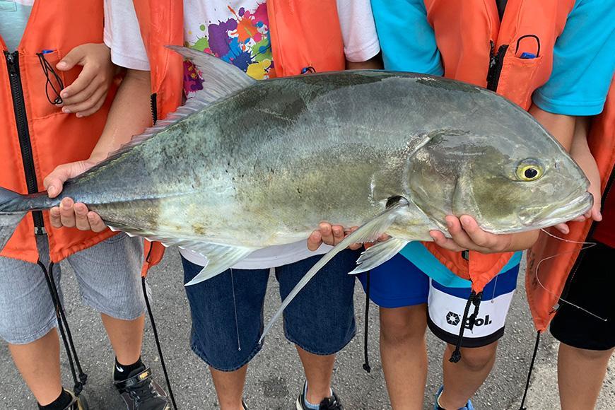 宮古島で大物狙いフィッシング！！（釣り竿レンタルセット）