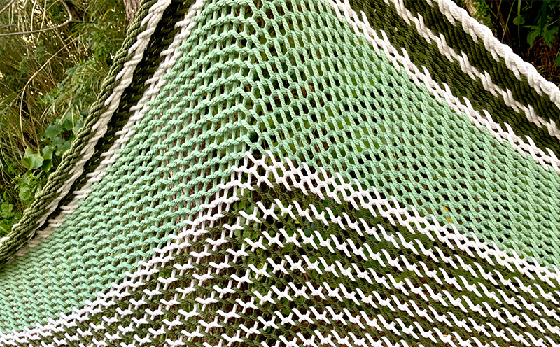 方舟ベッドハンモック「春の息吹」 沖縄 おきなわ 大宜味村 いぎみ てぃぐま キャンプ アウトドア 自然 ベット ハンモック 手作り 職人 ゆらゆら 編み物 アート インドア やんばる 家具 インテリア 寝具