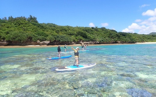 今帰仁ブルーの海で楽しむSUP＆シュノーケリングツアー又