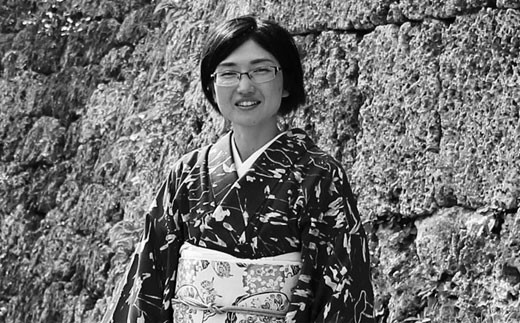 MUI ー森をまとう紅型ショールー<紅型　総柄>