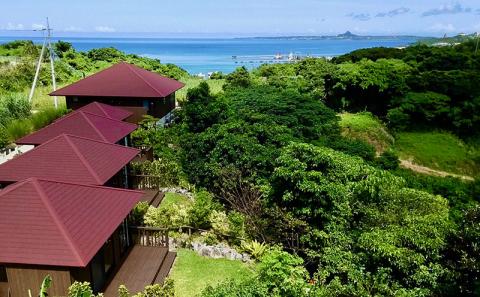 さんにんリゾート　ペア宿泊券（１泊・朝食付き）