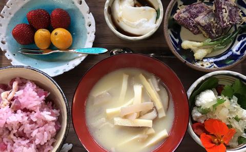 さんにんリゾート　ペア宿泊券（１泊・朝食付き）