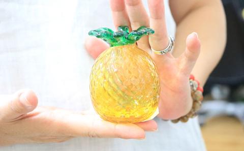 【うみのおと】南国フルーツペーパーウェイト＆一輪挿しセット