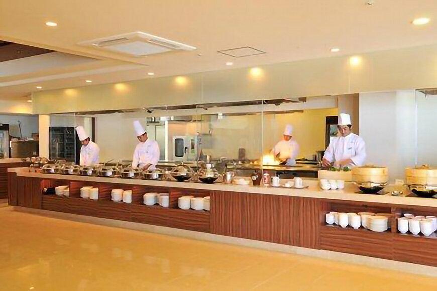 チケット 食事券 オールデイダイニング コラーロ ランチビュッフェ【 ２名様 】ご利用券｜ムーンビーチ