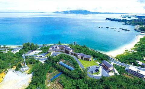 海の旅亭おきなわ名嘉真荘　3名様ご利用券（1泊2食付）オリジナルルーム