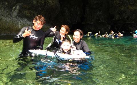 神秘！『青の洞窟』スノーケル　ボートクルーズ付き（2名様）