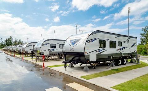 ホテルカラカウア トレーラハウス ペア宿泊券 1泊（素泊まり）