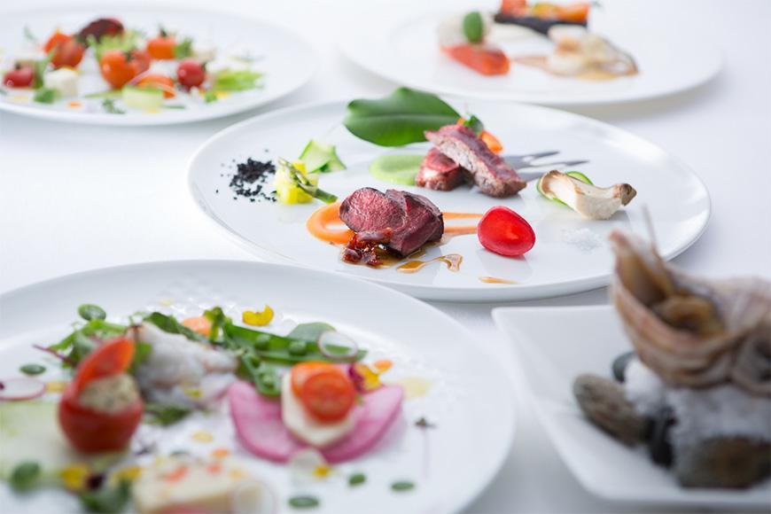 旅行 利用券 皿の上の自然 il Gastro Sara　宿泊ご利用券（3,000円分）南の島の泊まれるレストラン｜沖縄県 恩納村 宿泊 チケット 人気 おすすめ