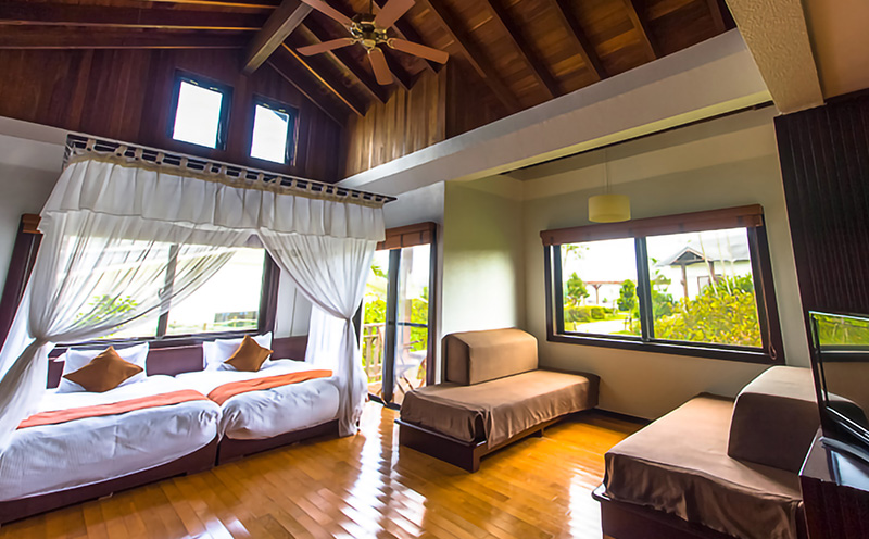 リブマックスアムス・カンナリゾートヴィラ「1泊ペア宿泊券」 コバルトブルーの海 緑豊かな山々 南国スタイルコテージ 満点の星空 テラス リラックス プール サウナ レストラン リゾートステイ 贅沢 観光 ビーチ アクティビティ ディナー ビュッフェ 和洋中 食体験 極上 地元