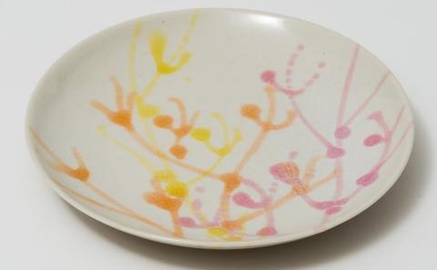 【ふるさと納税】【datta.沖縄南の島陶芸工房】珊瑚プレート 取り皿（2枚セット）青色×純白 ☆ やちむん 読谷村 陶器 大岩浩章 色違い有 お皿 セット商品 彩り うちなーすぐりむん 地場産品 手作り ギフトに 夏 伝統工芸品