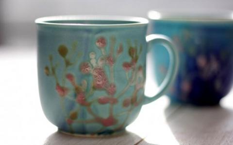 【datta.沖縄南の島陶芸工房】珊瑚カップ 瑠璃紺x青色（ペア）