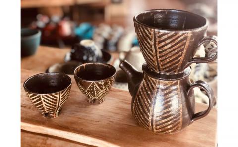 ＜南陶窯＞コーヒードリッパーセット【灰釉・線紋】 ☆ 陶器 やちむん 沖縄 伝統工芸品 珈琲 週末の楽しみ オシャレ コレクション アジアンテイスト ポット 新生活