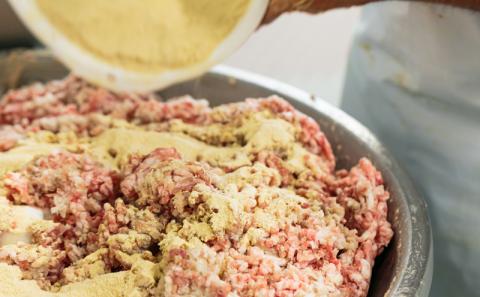 ＜ヨギファーム＞ふるさと納税限定おまかせソーセージ