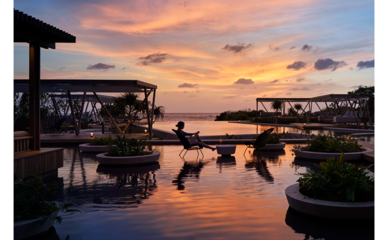 ★期間限定★【星のや沖縄】宿泊ギフト券（3万円）読谷村ふるさと納税 〇 星野リゾート オーシャンビュー オーシャンフロント プライベートビーチ サンセットが目の前 クルージング 星のや沖縄 おこもり 青い海 満天の星空 インフィニティプール 大人のリゾ―ト リゾートホテル カート移動 バンタカフェ オールーグリル 琉球の風 こだわり