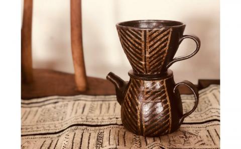 ＜南陶窯＞コーヒードリッパーセット【灰釉・線紋】 ☆ 陶器 やちむん 沖縄 伝統工芸品 珈琲 週末の楽しみ オシャレ コレクション アジアンテイスト ポット 新生活