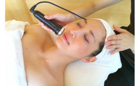 【読谷村でエステ体験】当店人気No.1！幹細胞導入小顔リフトアップ 〇 沖縄 読谷村 フェイシャル たるみ解消 Tender Heart