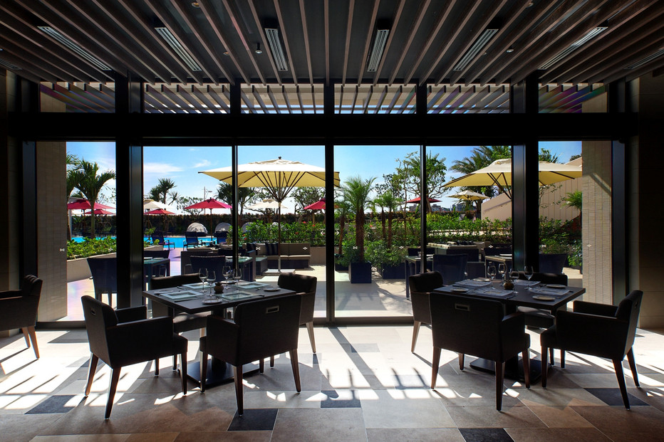 【ヒルトン沖縄北谷リゾート】レストランペアお食事券