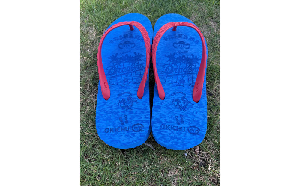 【28cm】プロ野球コラボ島ぞうり(中日ドラゴンズ)  | 沖縄 プロ野球 中日 中日ドラゴンズ ドラゴンズ 島ぞうり 旅行 美浜 トラベル キャンプ 人気 おすすめ 北谷 ちゃたん おすすめ